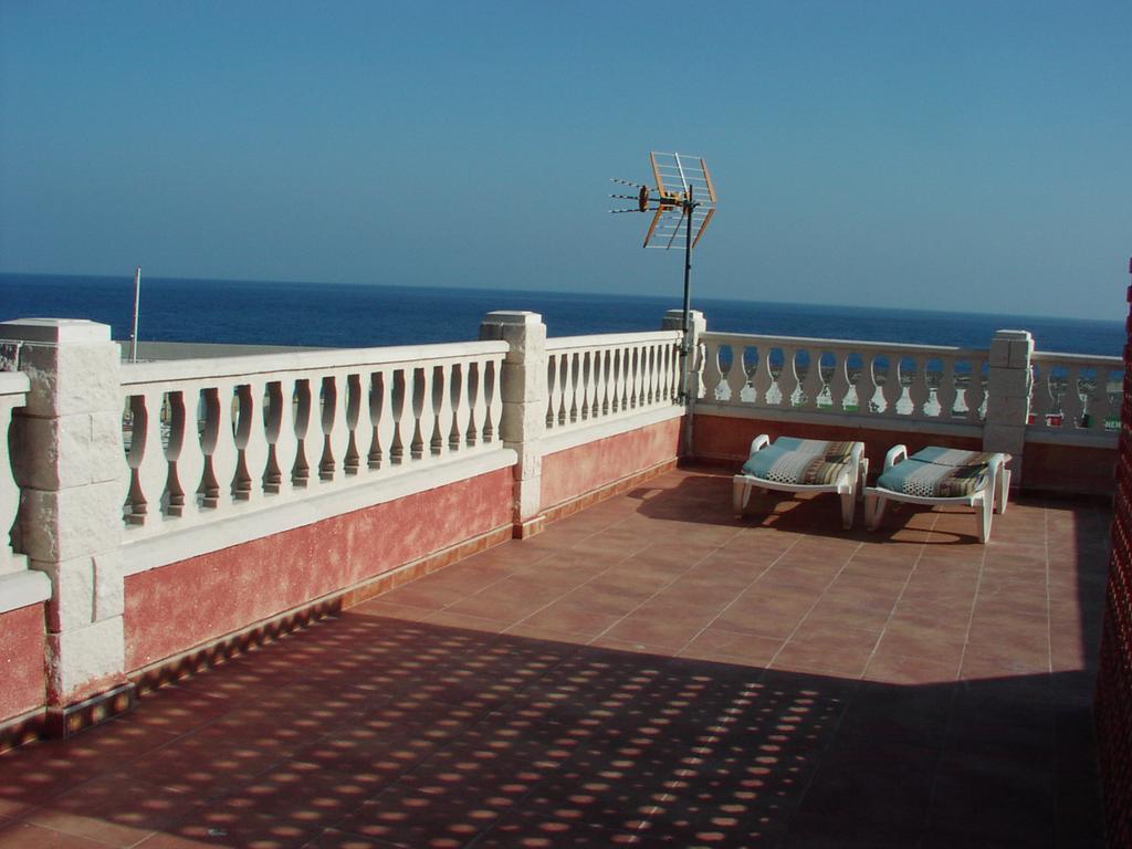 Vivienda Vacacional La Roca La Restinga Exteriér fotografie